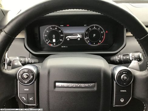 Used 2018 Land Rover Discovery HSE image 8