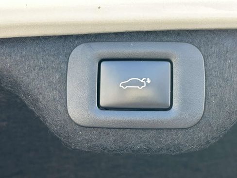 Used 2023 Lexus ES 350 Ultra Luxury w/ Accessory Package (Z2) FWD image 12