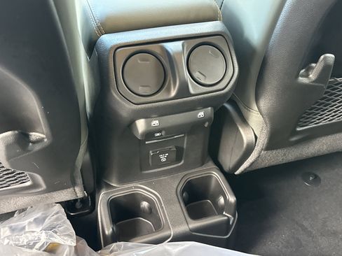 New 2026 Jeep Gladiator Mojave image 31