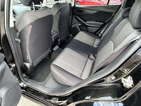 Used 2019 Subaru Crosstrek 2.0i AWD/4WD image 8
