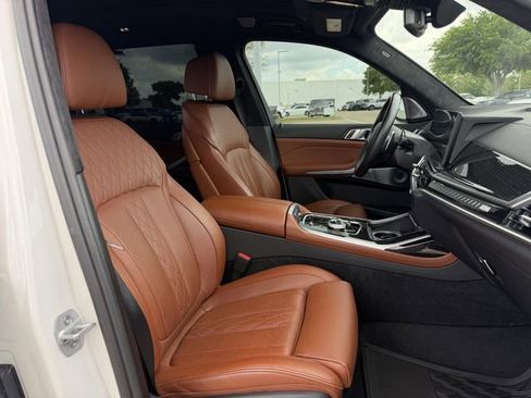 Used 2024 BMW X7 M60i w/ Executive Package AWD/4WD image 31