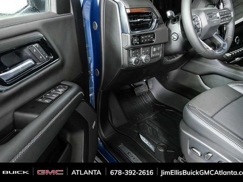 New 2026 GMC Yukon XL Denali w/ Denali Reserve Package AWD/4WD image 8