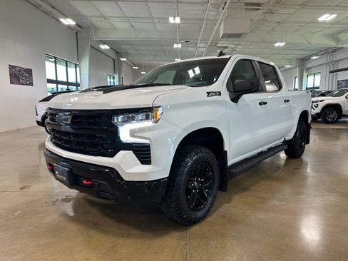 Used 2023 Chevrolet Silverado 1500 LT Trail Boss w/ Protection Package AWD/4WD image 3