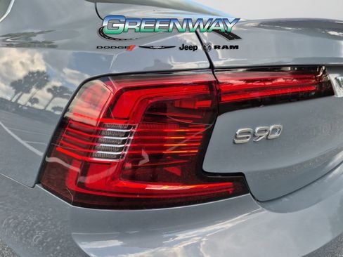Used 2021 Volvo S90 T6 Inscription AWD/4WD image 32