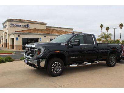 New 2025 GMC Sierra 2500 SLE