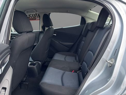 Used 2018 Toyota Yaris iA image 10