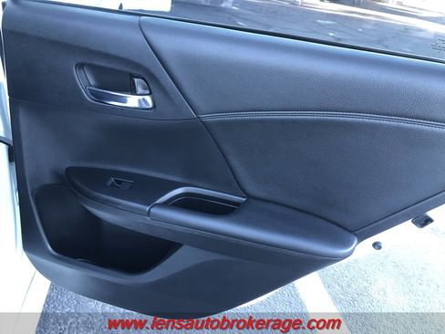 Used 2014 Honda Accord Sport image 18