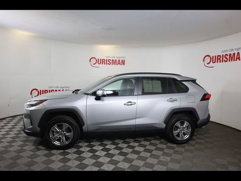 Used 2024 Toyota RAV4 XLE w/ Convenience Package AWD/4WD image 8