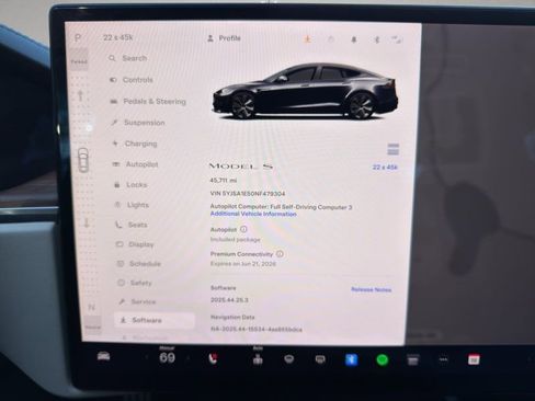 Used 2022 Tesla Model S image 15