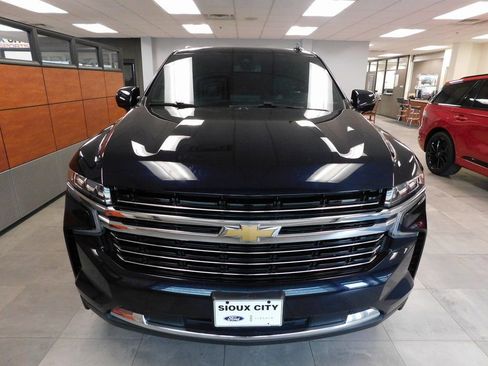 Used 2021 Chevrolet Tahoe LT image 2