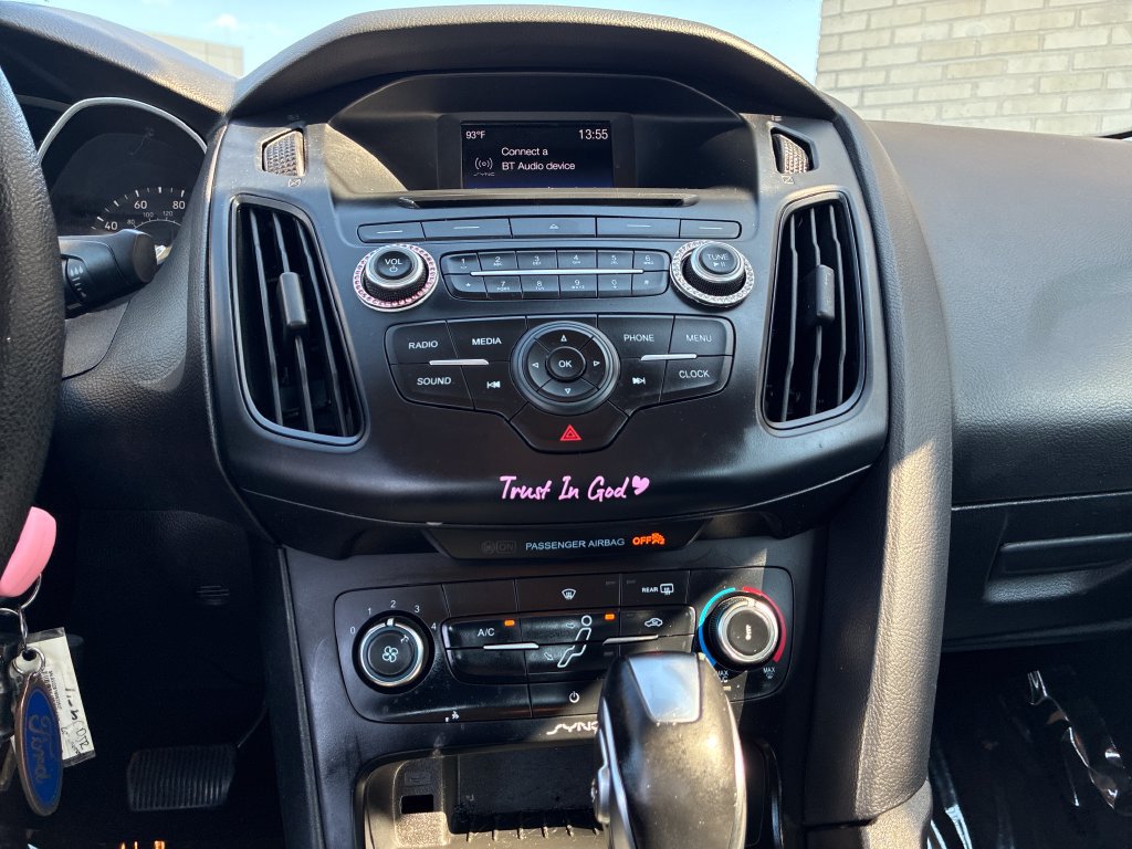 Used 2016 Ford Focus SE FWD image 19