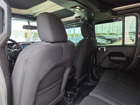 Used 2020 Jeep Wrangler Unlimited Sport AWD/4WD image 23
