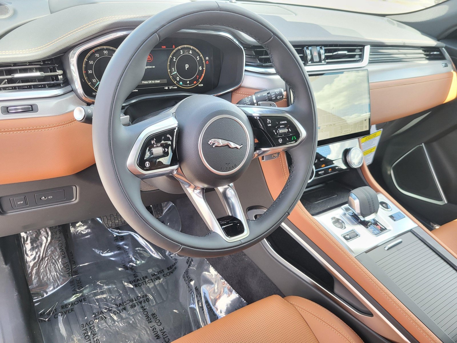 New 2026 Jaguar F-PACE R-Dynamic S AWD/4WD image 16