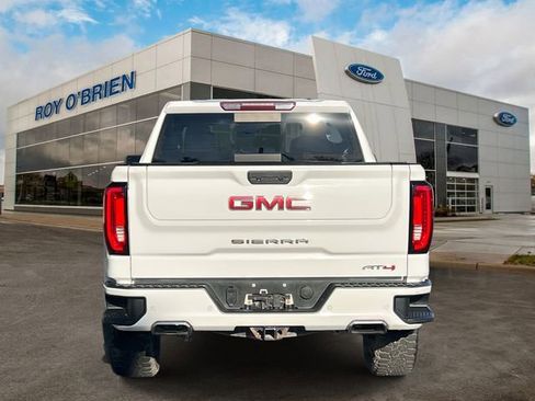 Used 2019 GMC Sierra 1500 AT4 w/ AT4 Premium Package image 4