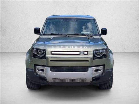 Used 2024 Land Rover Defender 130 S image 2
