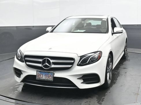 Used 2018 Mercedes-Benz E 300 4MATIC image 6