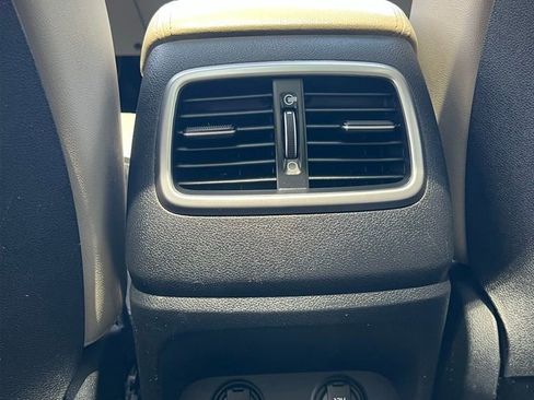 Used 2020 Kia Sorento EX FWD image 21