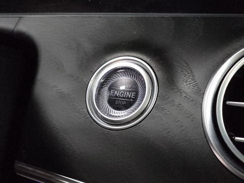 Certified 2022 Mercedes-Benz E 350 4MATIC Sedan image 16