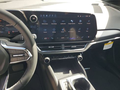 New 2026 Chevrolet Equinox EV LT w/ Comfort Package AWD/4WD image 22