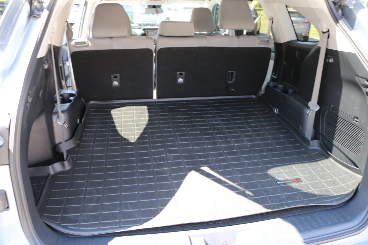 Used 2022 Toyota Highlander LE FWD image 26