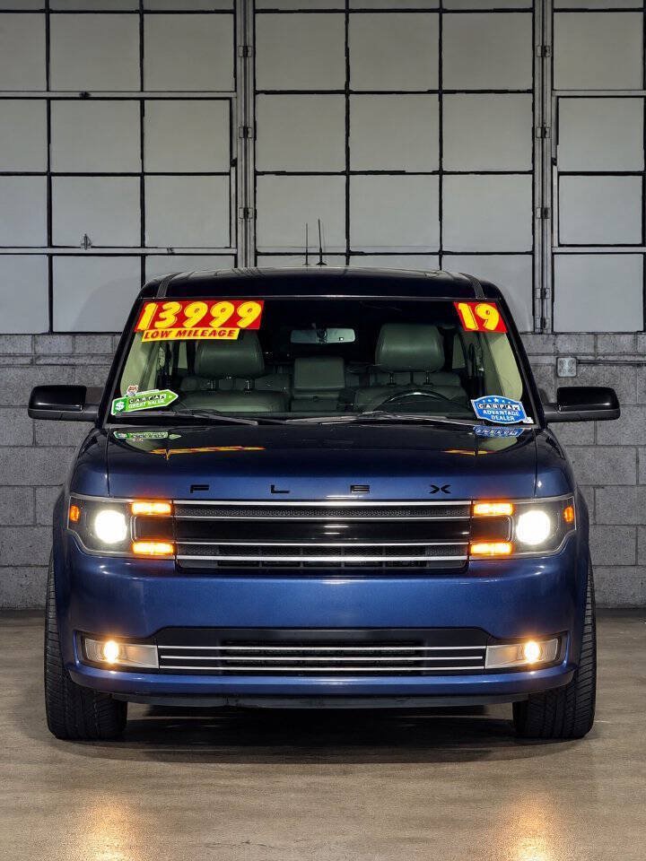 Used 2019 Ford Flex Limited w/ Limited Appearance Package AWD/4WD image 2