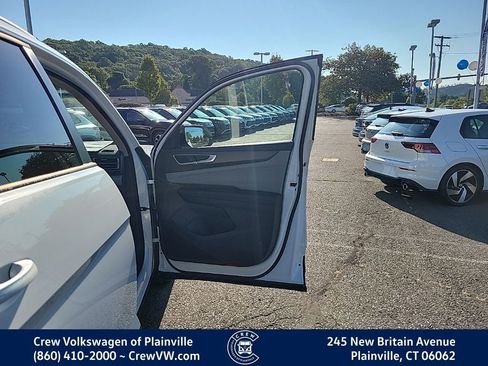 New 2026 Volkswagen Atlas Peak Edition image 40