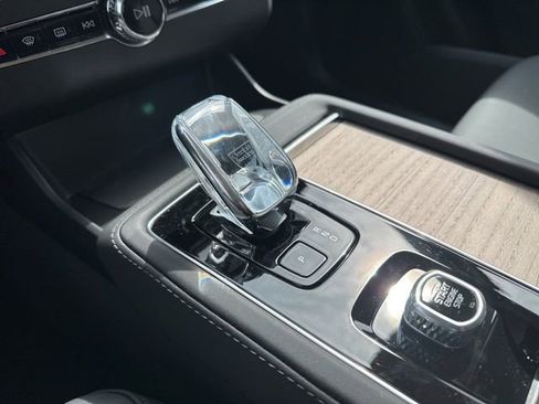 New 2026 Volvo XC90 B6 Plus w/ Protection Package image 15