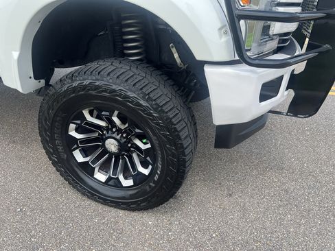 Used 2019 Ford F250 Lariat w/ Lariat Ultimate Package AWD/4WD image 14
