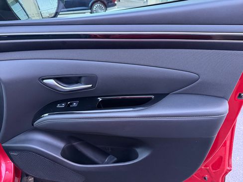 Certified 2023 Hyundai Tucson Limited w/ Cargo Package image 17