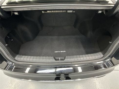 Used 2019 Kia Optima LX image 24