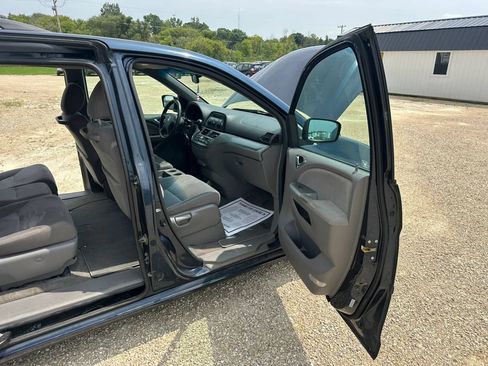 Used 2010 Honda Odyssey EX image 12