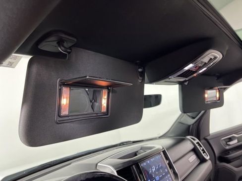 Used 2022 RAM 1500 Big Horn AWD/4WD image 38