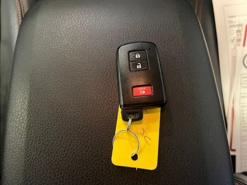Used 2021 Toyota Tacoma TRD Pro AWD/4WD image 28