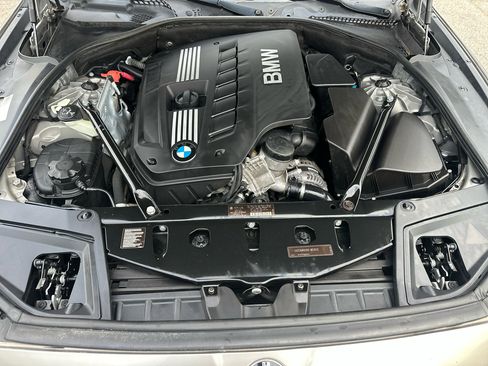 Used 2011 BMW 528i Sedan image 26