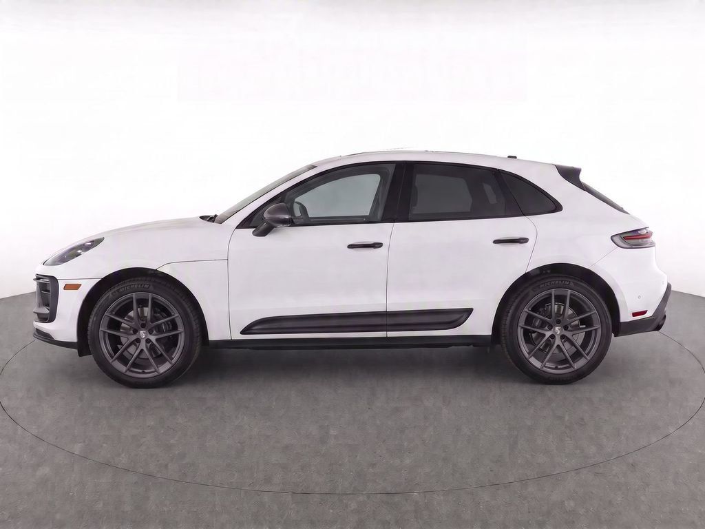 Used 2026 Porsche Macan Turbo AWD/4WD image 7
