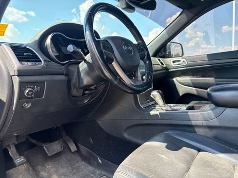 Used 2020 Jeep Grand Cherokee Altitude AWD/4WD image 12
