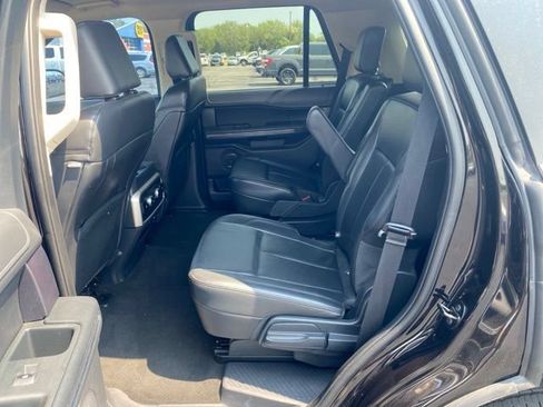 Used 2024 Ford Expedition XLT AWD/4WD image 14