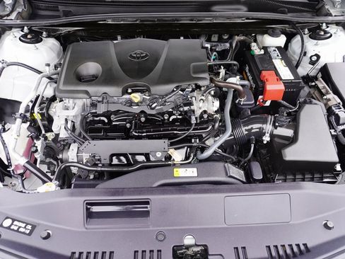 Certified 2022 Toyota Camry SE image 23