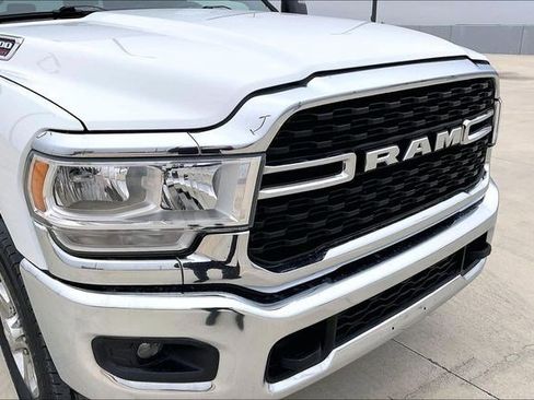 Used 2024 RAM 3500 Big Horn image 34