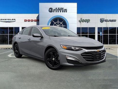 Used 2023 Chevrolet Malibu LT image 1