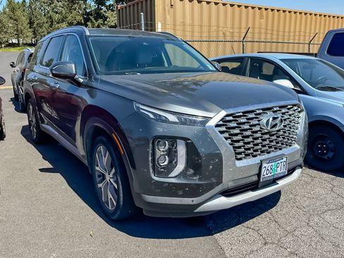 Used 2020 Hyundai Palisade SEL w/ Winter Weather Package AWD/4WD image 2