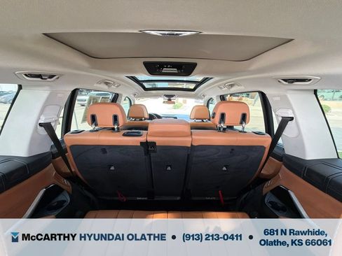 Used 2021 BMW X7 xDrive40i w/ Executive Package 2 AWD/4WD image 14