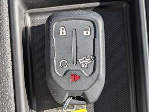 Used 2021 Chevrolet Silverado 2500 High Country AWD/4WD image 29