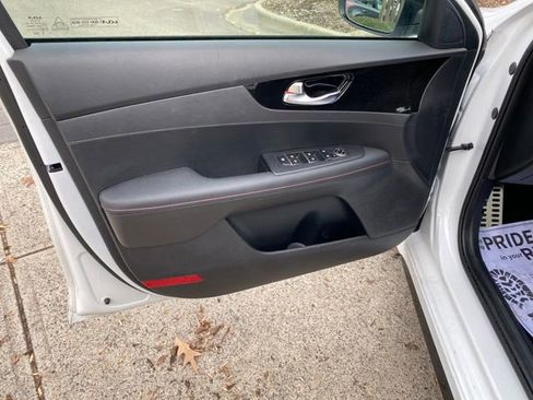 Used 2023 Kia Forte GT image 19