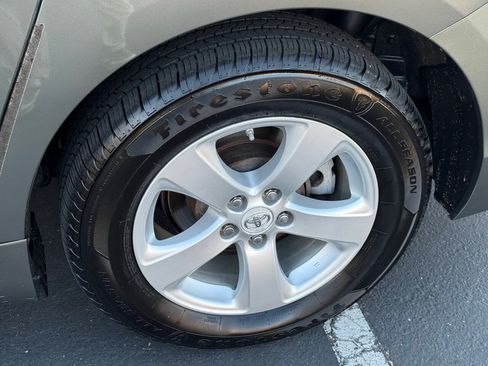 Used 2012 Toyota Sienna FWD image 7