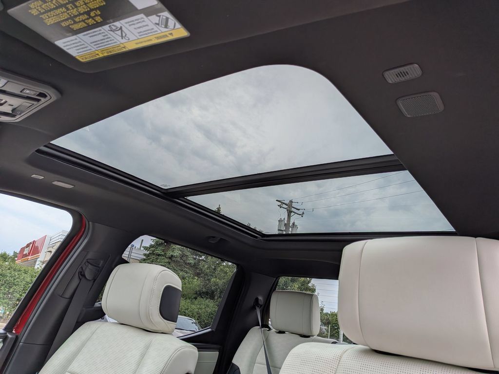 Used 2023 Toyota Tundra Capstone AWD/4WD image 7