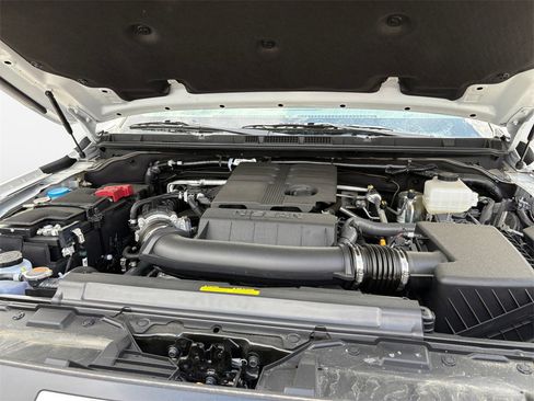 New 2025 Nissan Frontier PRO-4X image 23