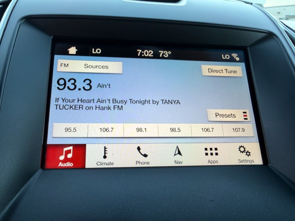 Used 2018 Ford Edge SEL w/ Equipment Group 201A FWD image 11