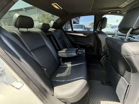 Used 2013 Mercedes-Benz C 300 4MATIC Sedan image 25