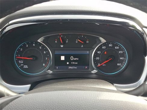 Used 2023 Chevrolet Traverse RS image 22